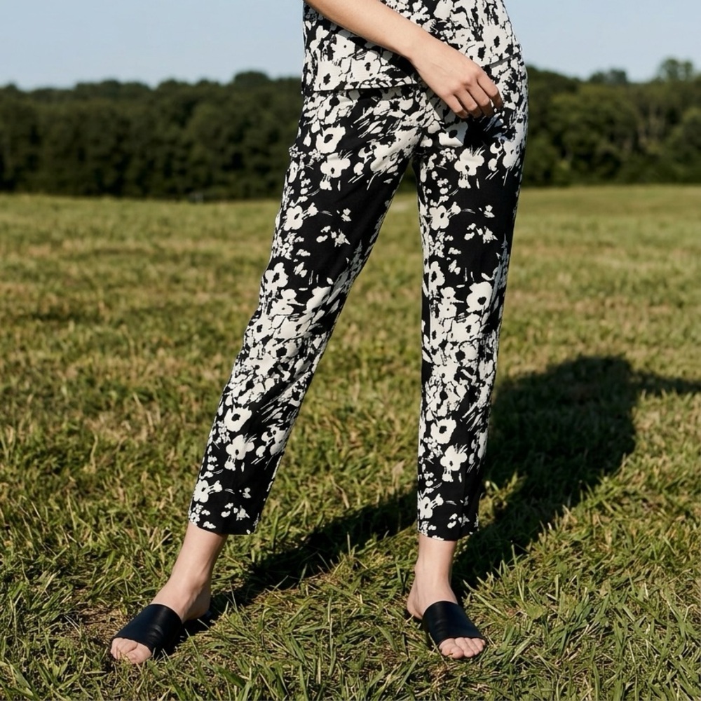 Alex and Olivia Floral Black and White Women's Pants.
